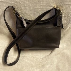 Coach No. F2P-9136 Vintage Brown Leather Legacy Crossbody